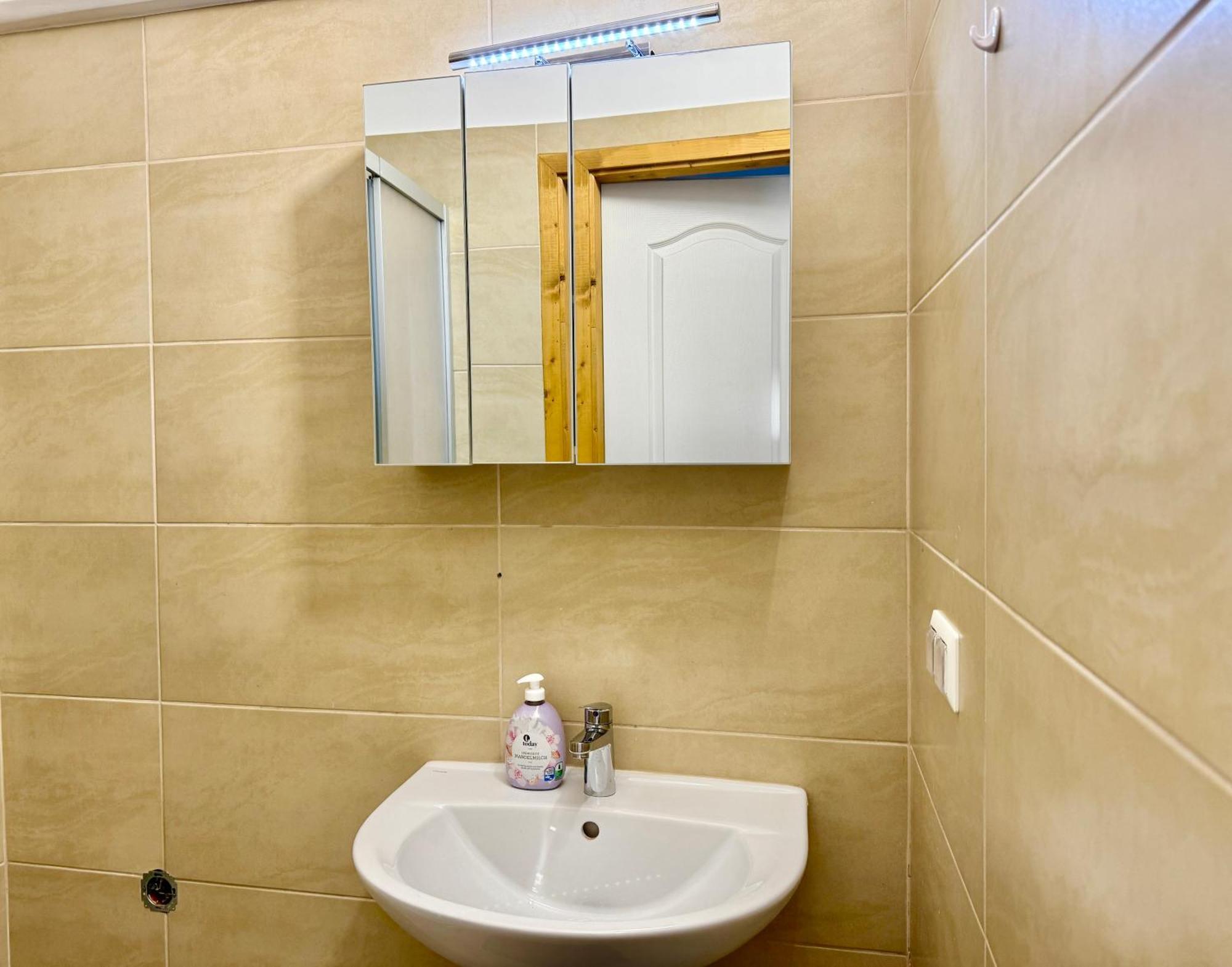 Prime Suites Near Schoenbrunn Castle Viyana Dış mekan fotoğraf